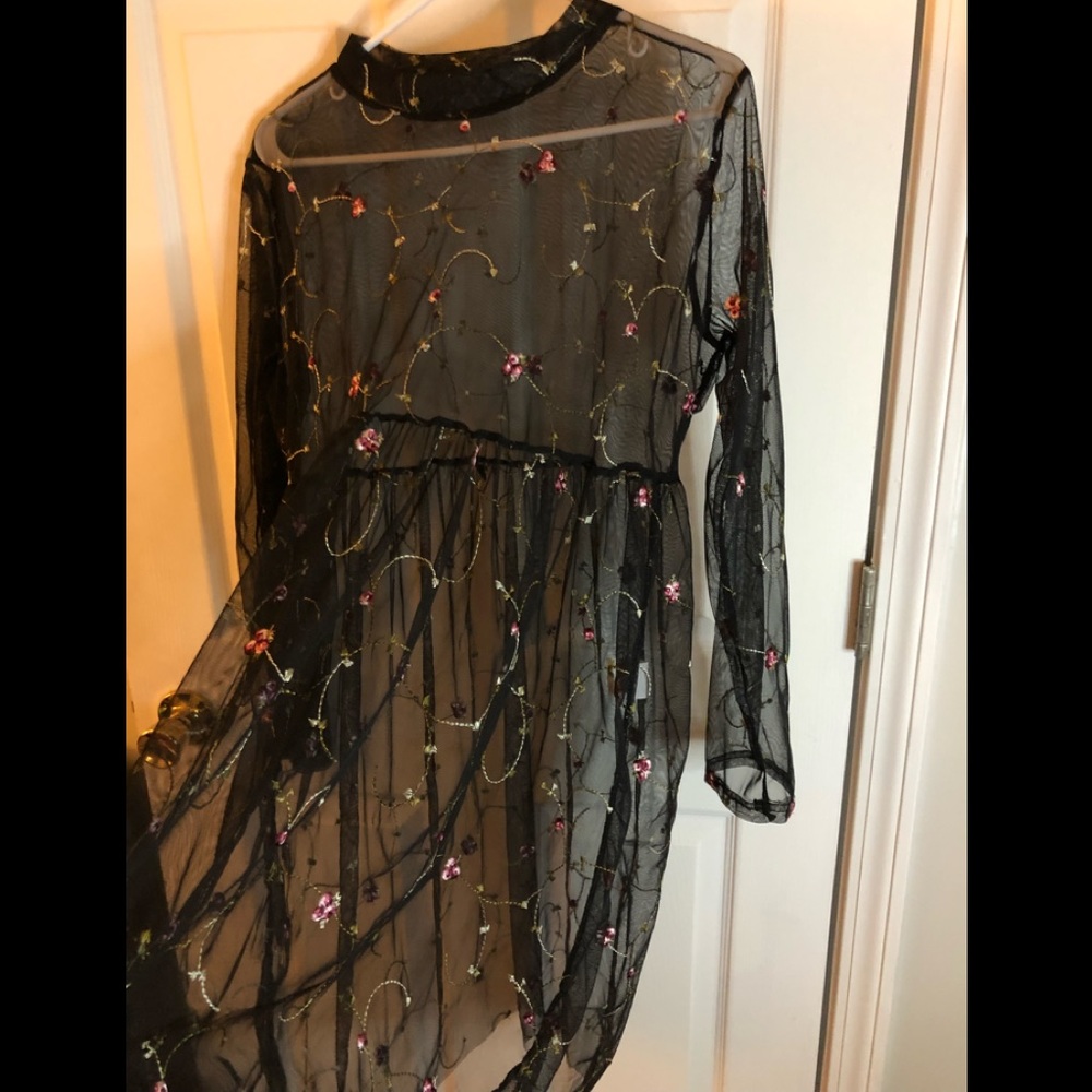 Sheer Black Dress w/flowers, Size Large